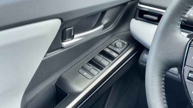 New 2026 Subaru Solterra AWD/4WD image 19