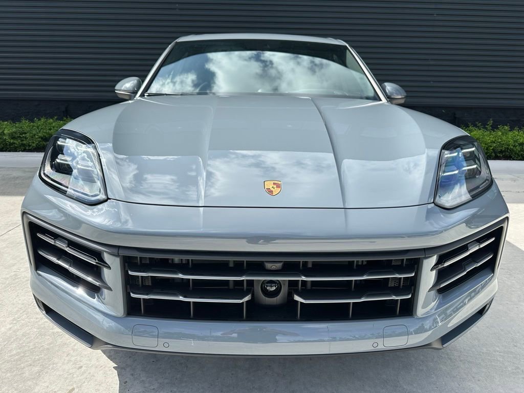 Used 2025 Porsche Cayenne S image 7