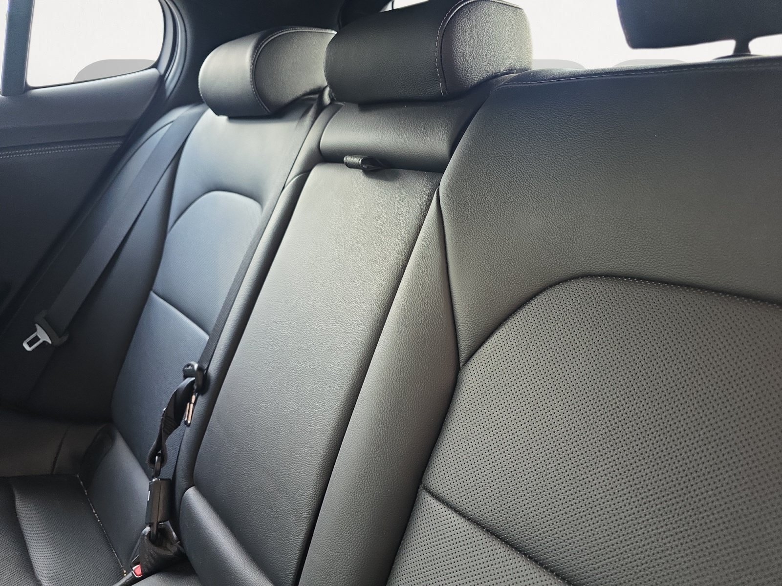 Used 2021 Kia Stinger GT-Line RWD image 20