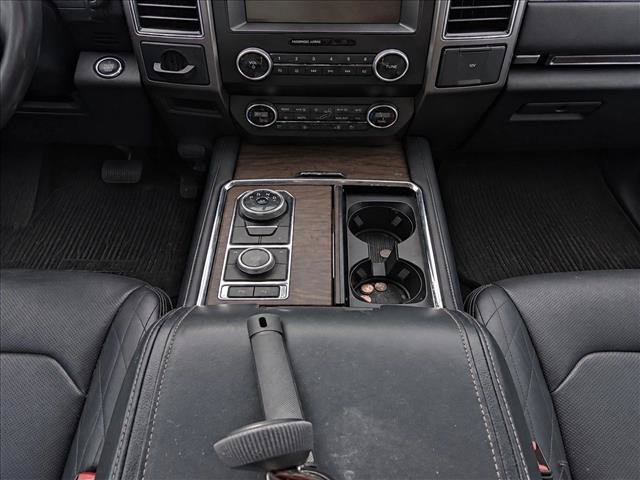 Used 2019 Ford Expedition Platinum AWD/4WD image 16