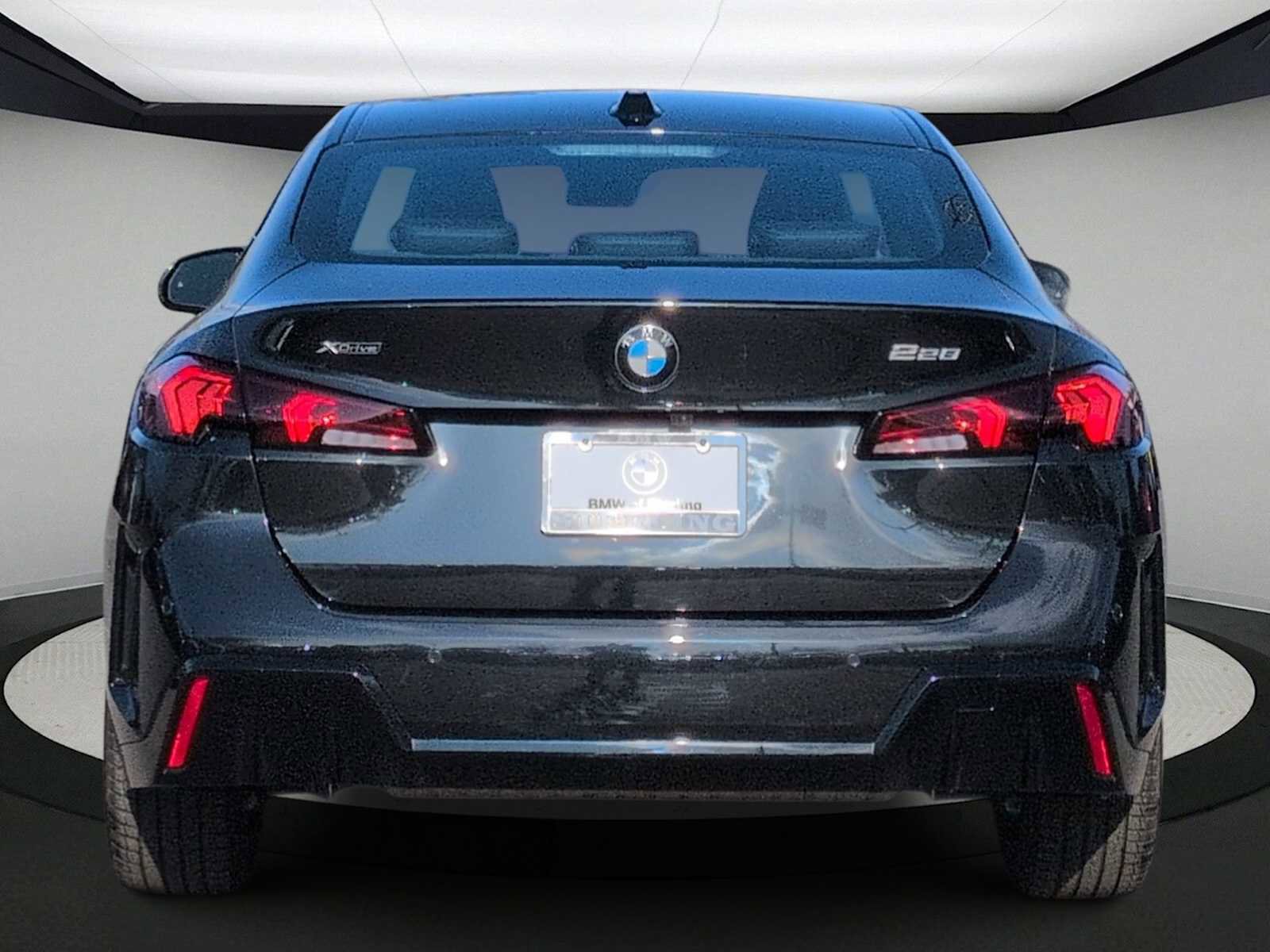 Used 2025 BMW 228i xDrive w/ Technology Package image 7