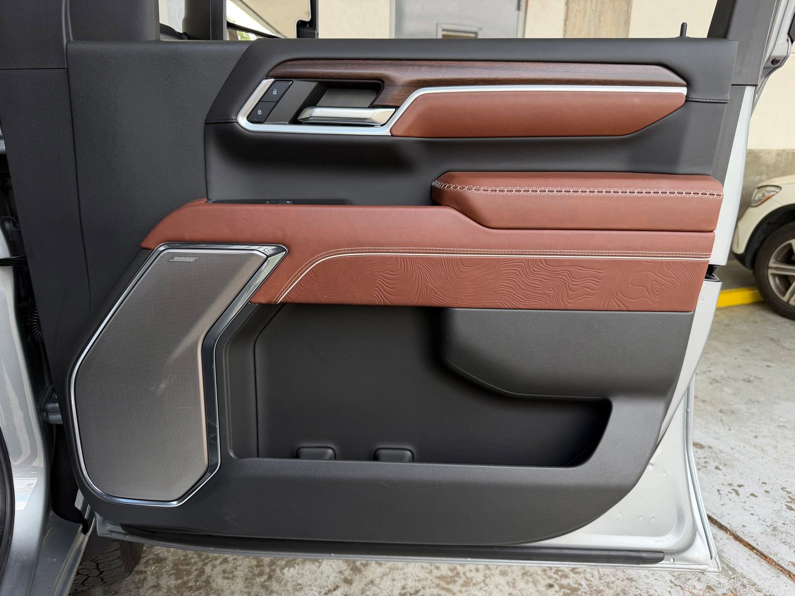 Used 2024 GMC Sierra 2500 Denali Ultimate image 28