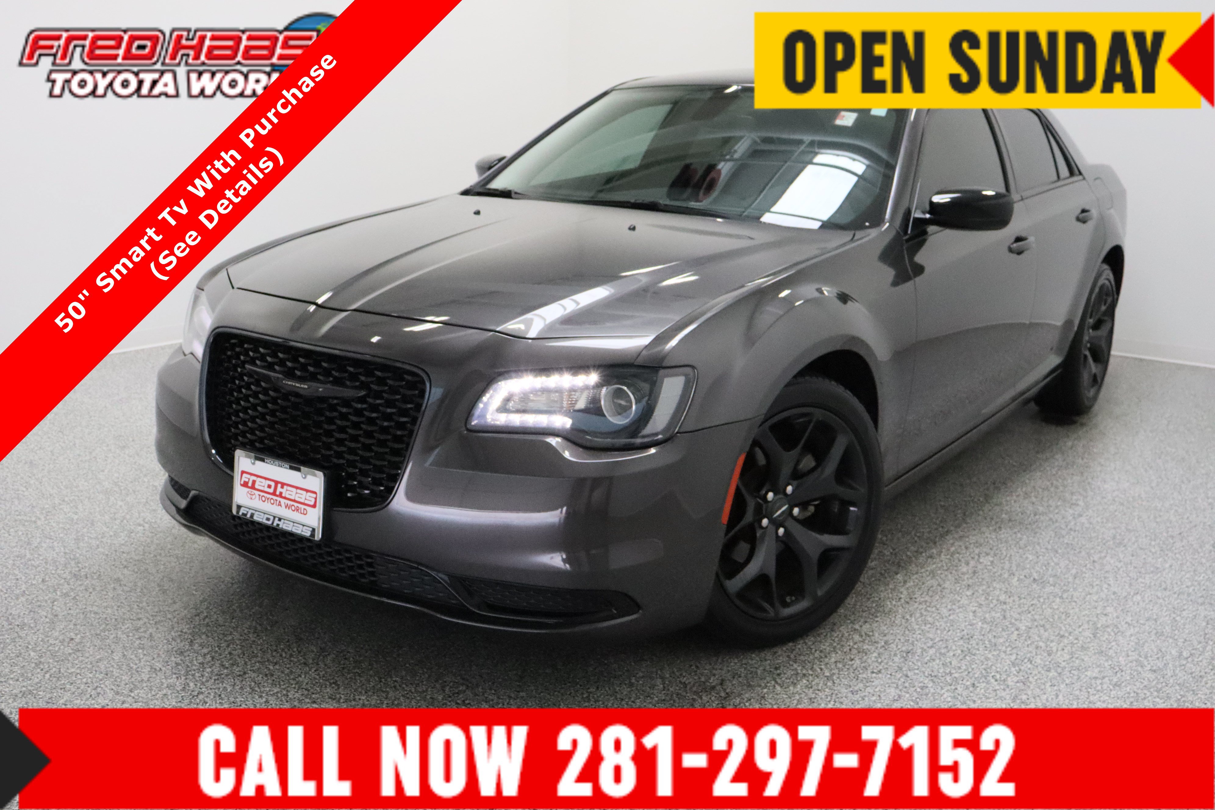 Used 2023 Chrysler 300 Touring w/ Sport Appearance Package RWD image 1