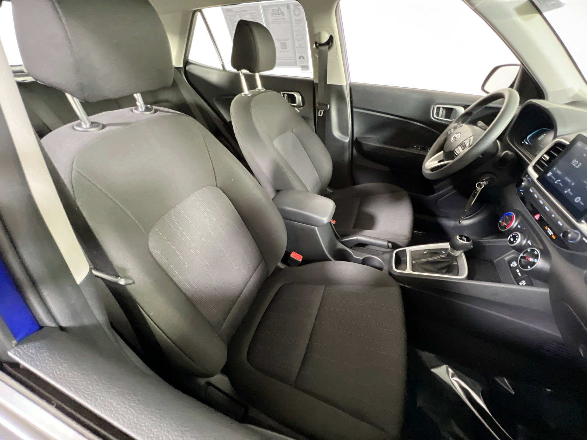 Used 2023 Hyundai Venue SE w/ Cargo Package image 25