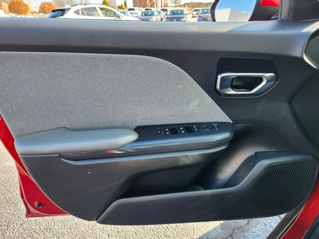 Used 2025 Kia K4 EX image 30