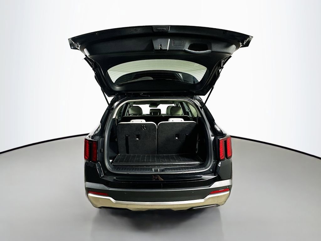 Used 2025 Kia Sorento S w/ Panoramic Sunroof Package FWD image 36