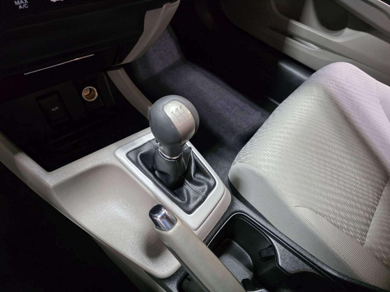 Used 2014 Honda Civic LX image 29