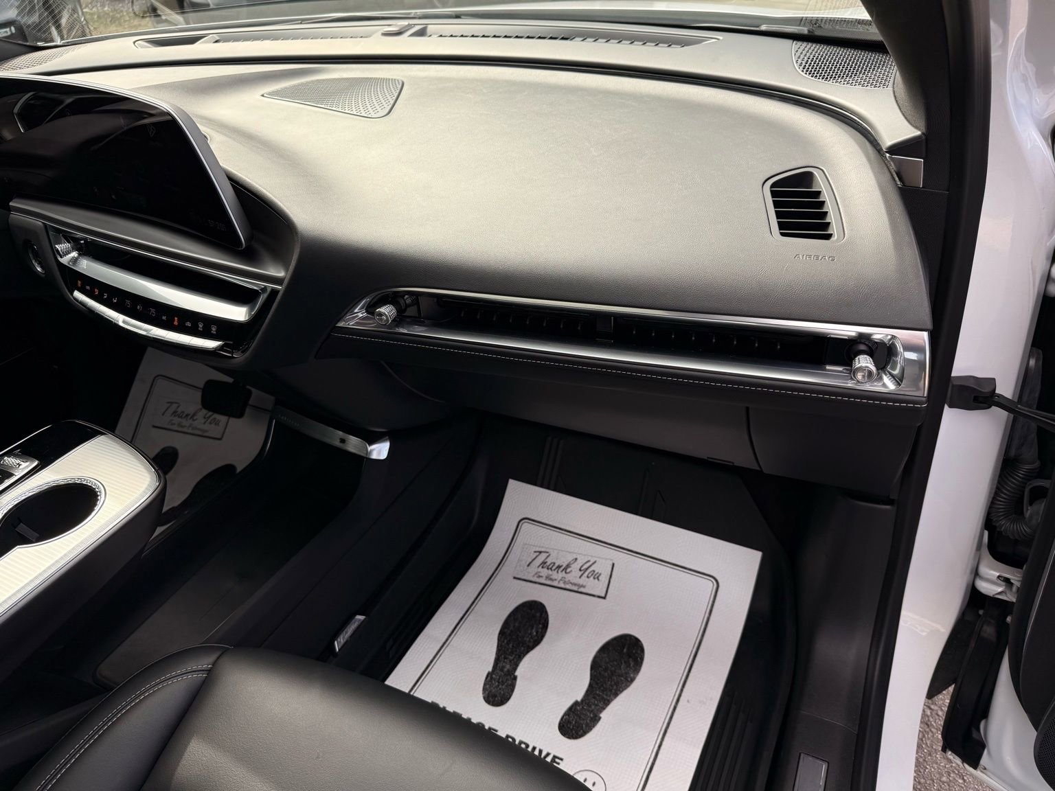 Used 2024 Cadillac Lyriq Tech image 26