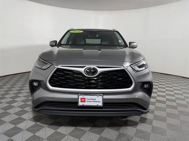 Certified 2026 Toyota Highlander XLE AWD/4WD image 2