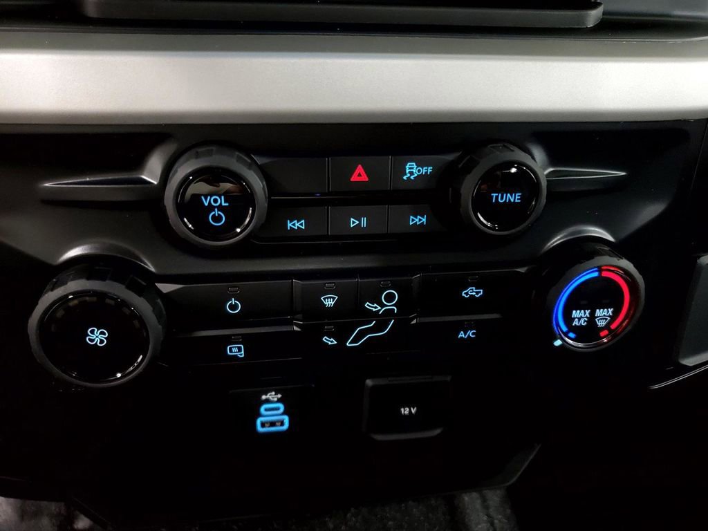 New 2026 Ford F250 XL w/ Snow Plow/Camper Package image 18