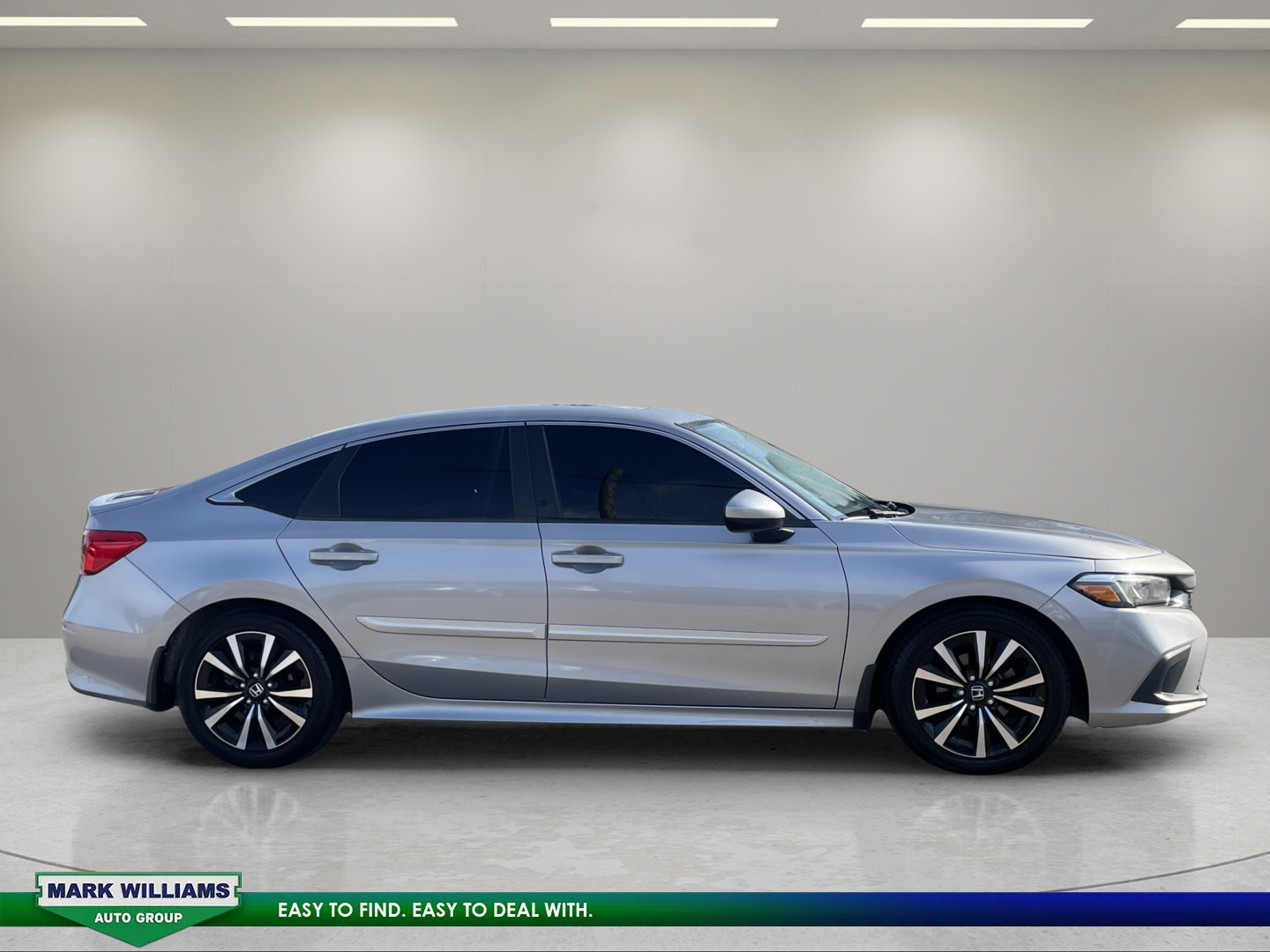 Used 2022 Honda Civic EX image 3
