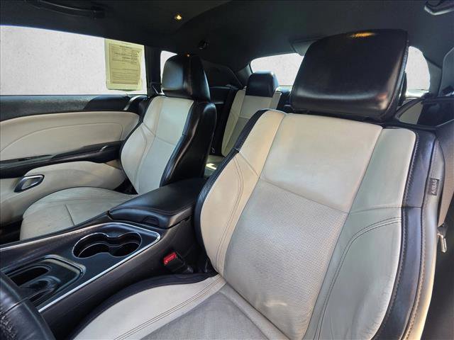 Used 2016 Dodge Challenger SXT Plus RWD image 13