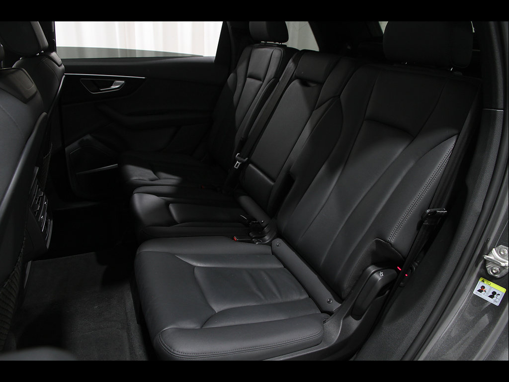 Used 2021 Audi Q7 3.0T Premium Plus AWD/4WD image 19