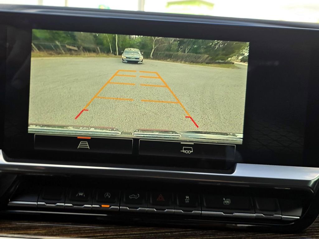 Used 2022 GMC Sierra 1500 Elevation image 18