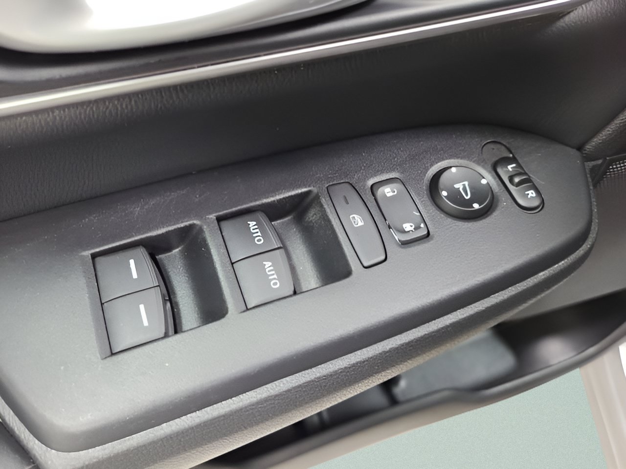 Certified 2019 Honda CR-V EX-L image 23