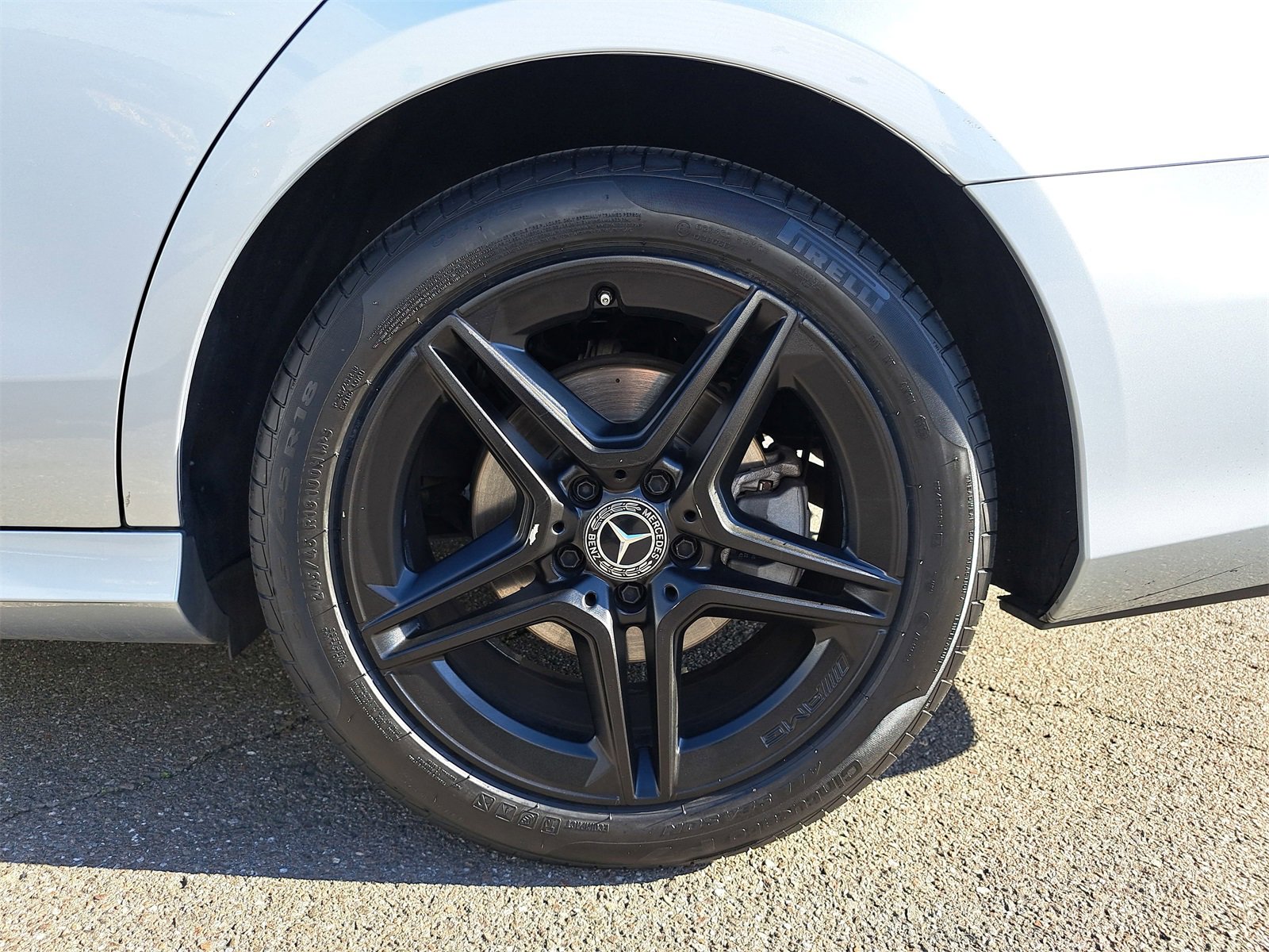 Used 2022 Mercedes-Benz E 350 Sedan w/ AMG Line Exterior image 37