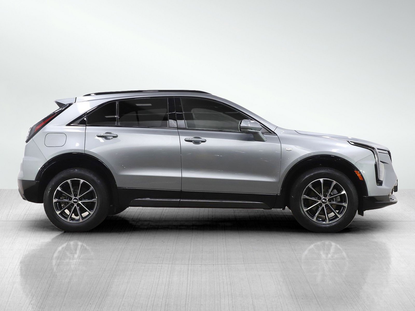 Used 2025 Cadillac XT4 Sport AWD/4WD image 6