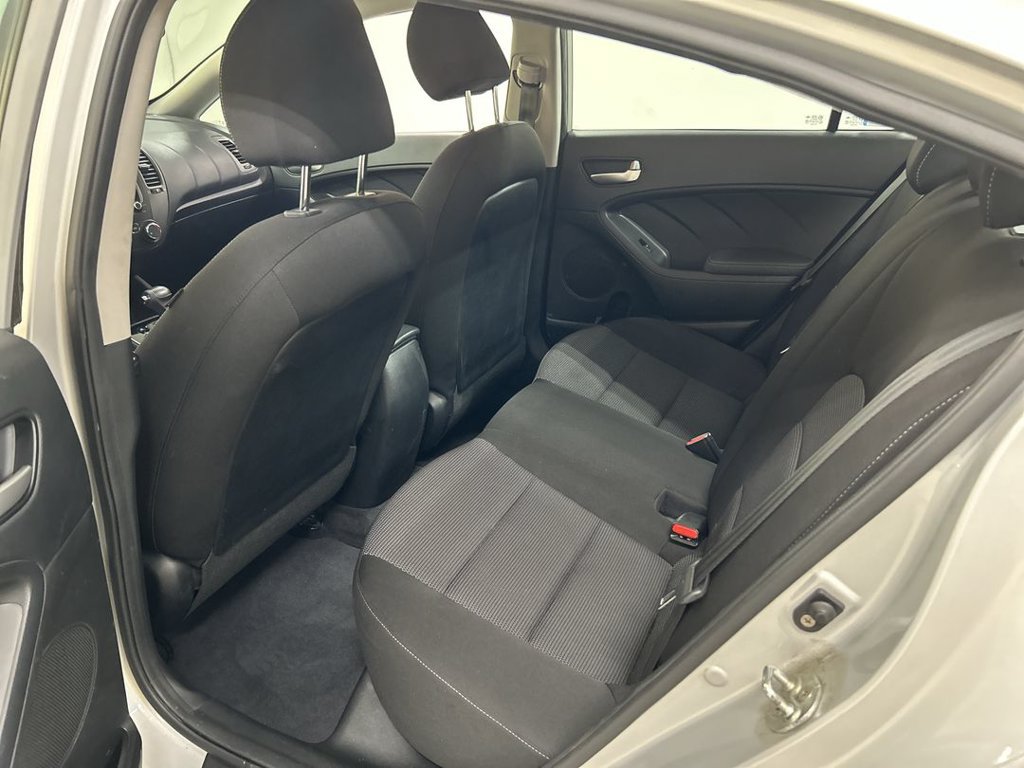 Used 2018 Kia Forte LX w/ LX Rear Camera Package FWD image 19