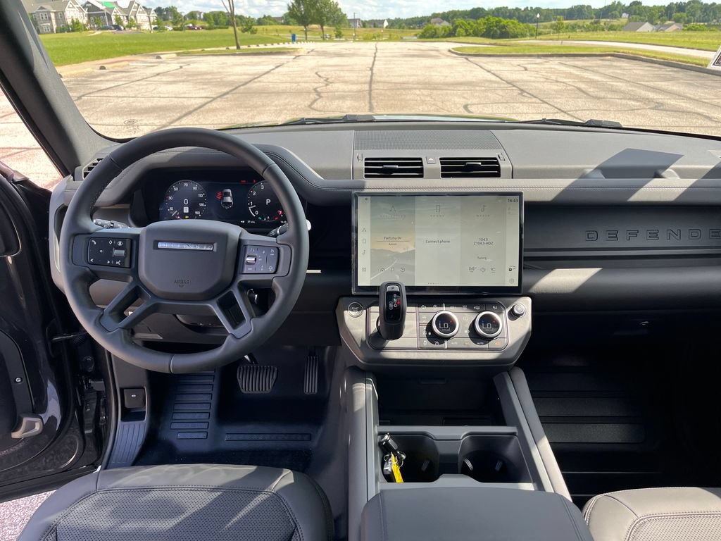 New 2026 Land Rover Defender 110 S AWD/4WD image 12