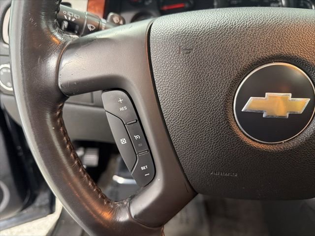 Used 2009 Chevrolet Tahoe LT w/ Luxury Package AWD/4WD image 11