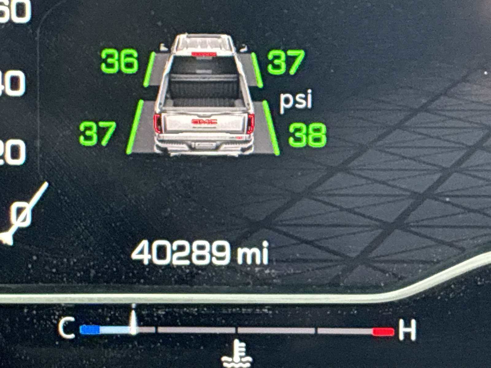 Certified 2022 GMC Sierra 1500 AT4 w/ Technology Package image 17