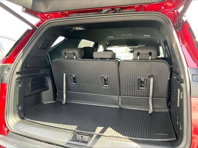 New 2026 Chevrolet Traverse LT w/ Driver Confidence Package FWD image 15
