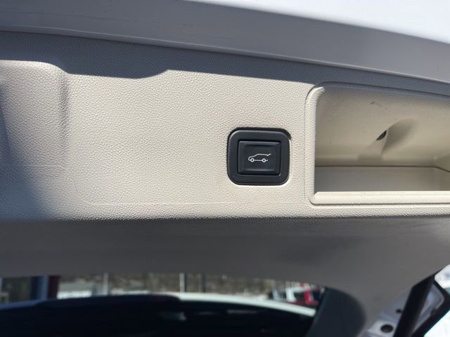 Used 2022 GMC Terrain Denali w/ LPO, Floor Liner Package image 18