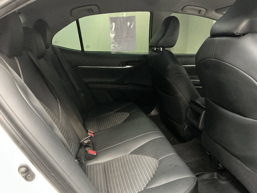 Used 2018 Toyota Camry SE w/ Protection Package (Q1) FWD image 25