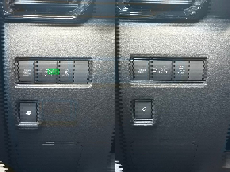 New 2025 Nissan Sentra SV w/ SV Premium Package image 15