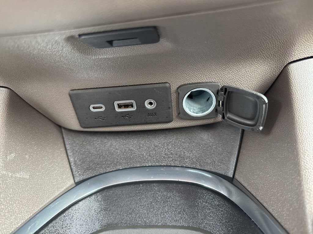 Used 2025 Chevrolet Malibu LT image 28