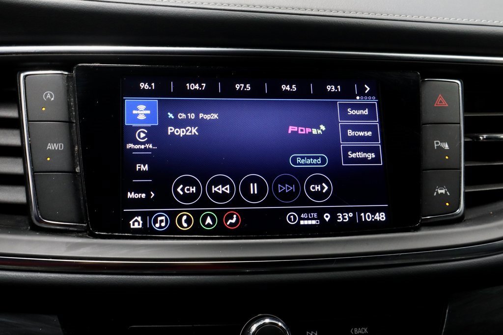 Used 2024 Buick Enclave Premium image 3