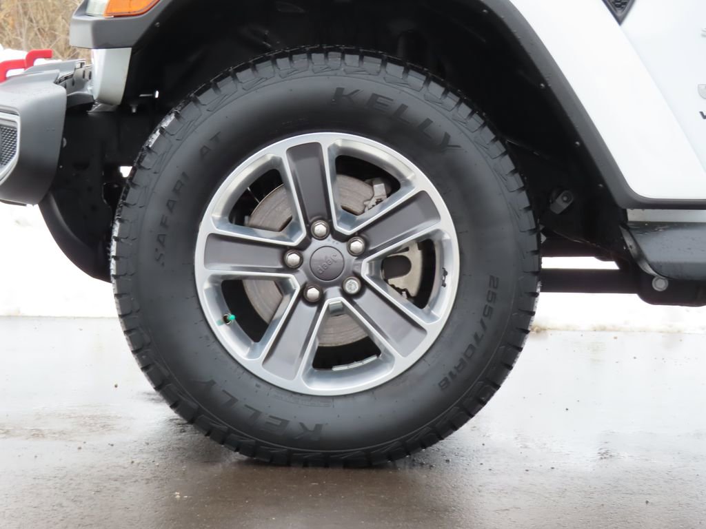 Used 2021 Jeep Wrangler Unlimited Sahara w/ Dual Top Group AWD/4WD image 10