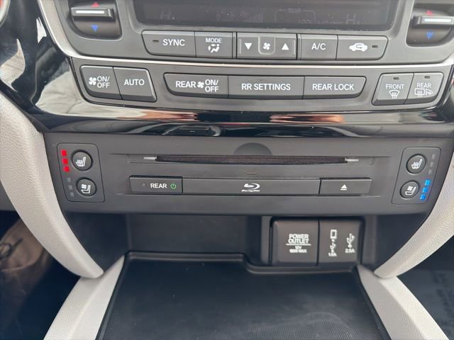 Used 2017 Honda Pilot Elite image 21