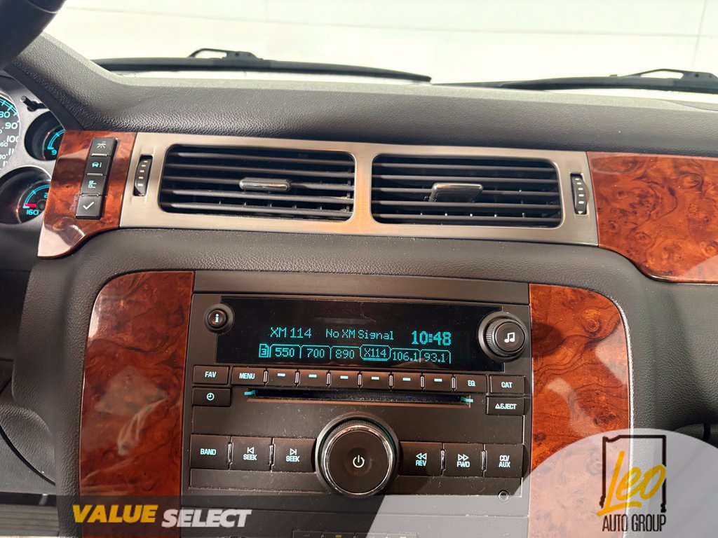 Used 2010 Chevrolet Avalanche LT w/ Luxury Package AWD/4WD image 24