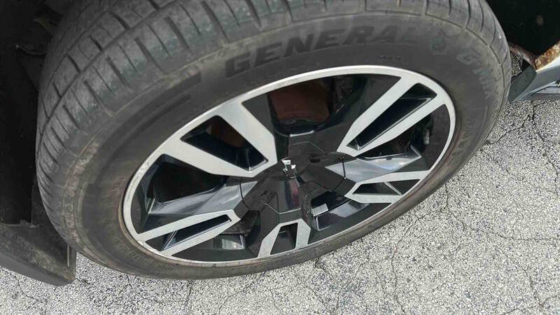 Used 2019 Chevrolet Suburban Premier AWD/4WD image 8