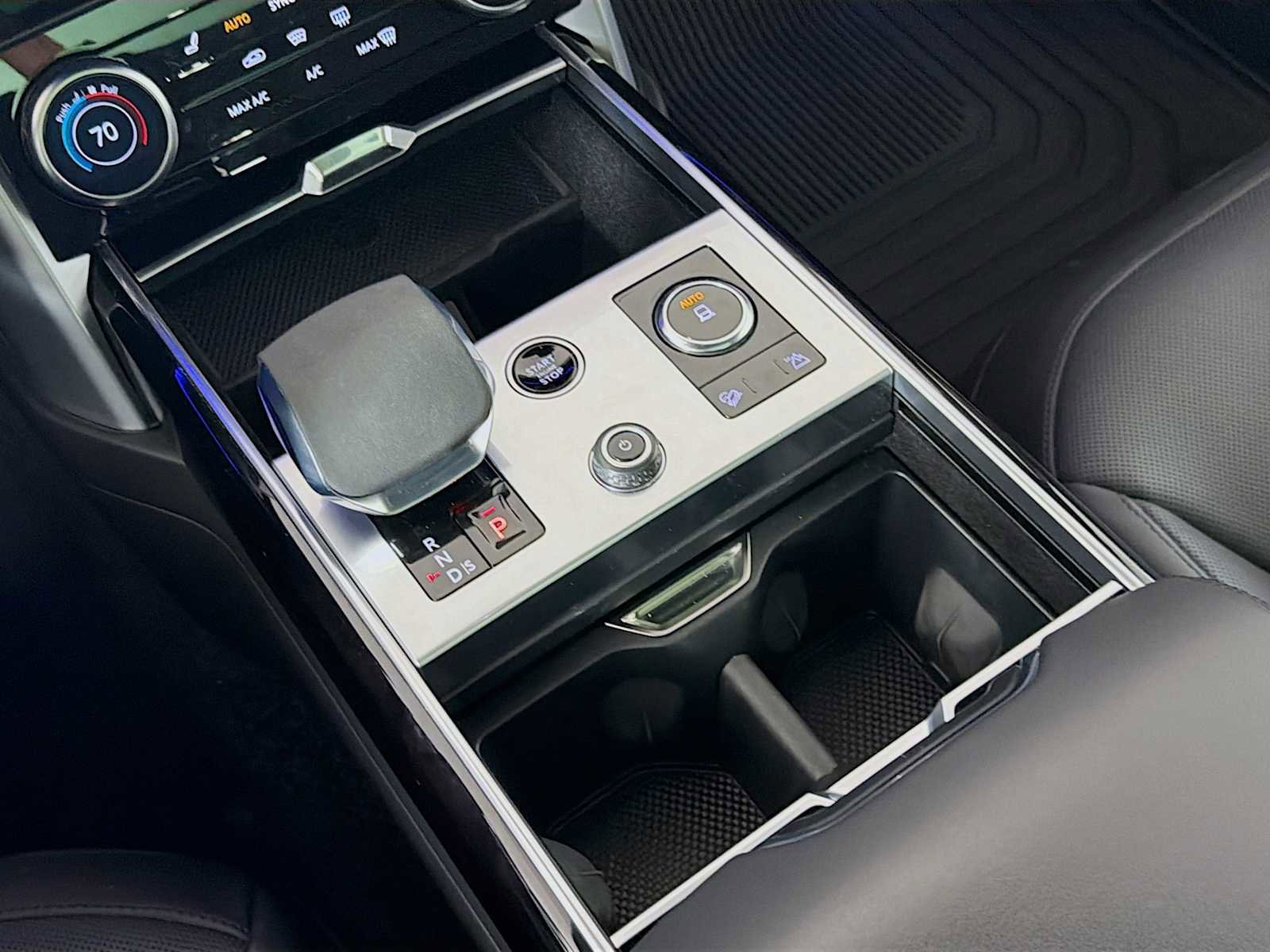 Certified 2023 Land Rover Range Rover SE image 37