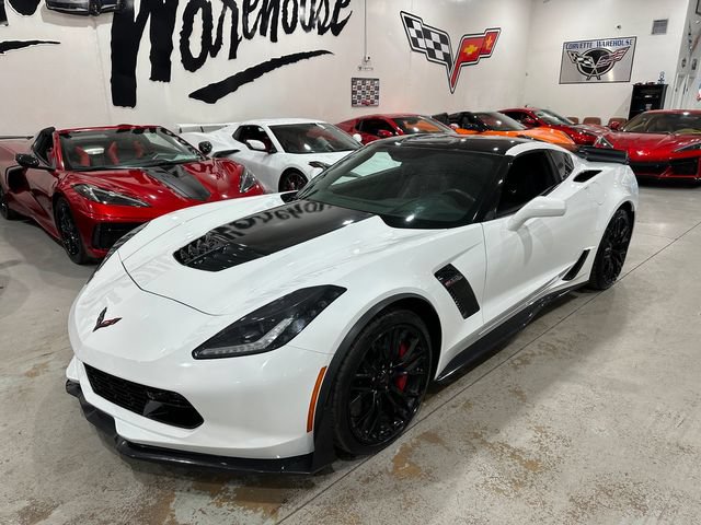 Used 2016 Chevrolet Corvette Z06 w/ Z07 Performance Package RWD image 17