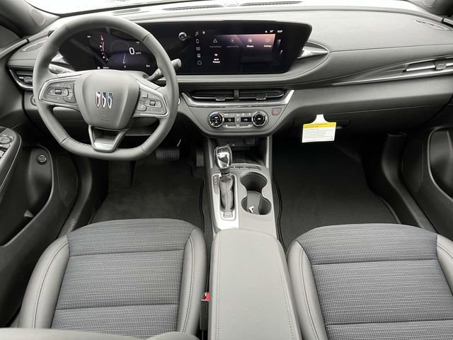 Used 2025 Buick Envista Preferred w/ Convenience I Package image 12