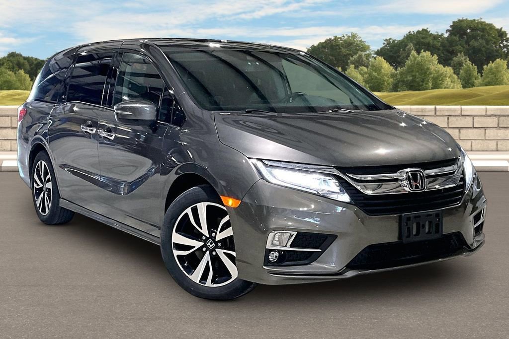 Used 2020 Honda Odyssey Elite image 2