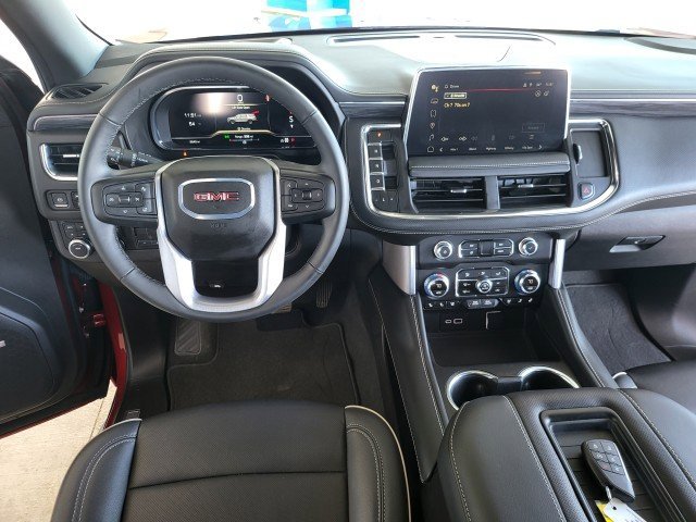 Used 2024 GMC Yukon XL SLT w/ SLT Luxury Package AWD/4WD image 3