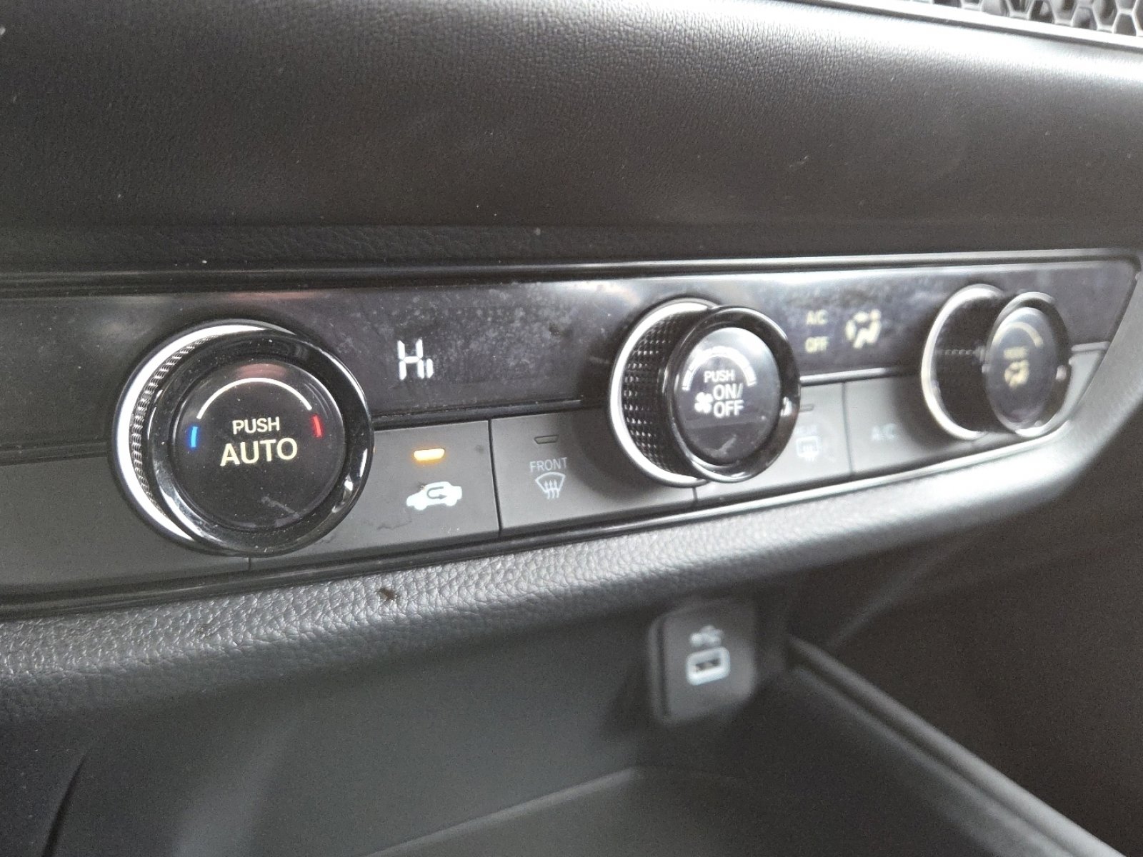 Used 2023 Honda HR-V LX image 29