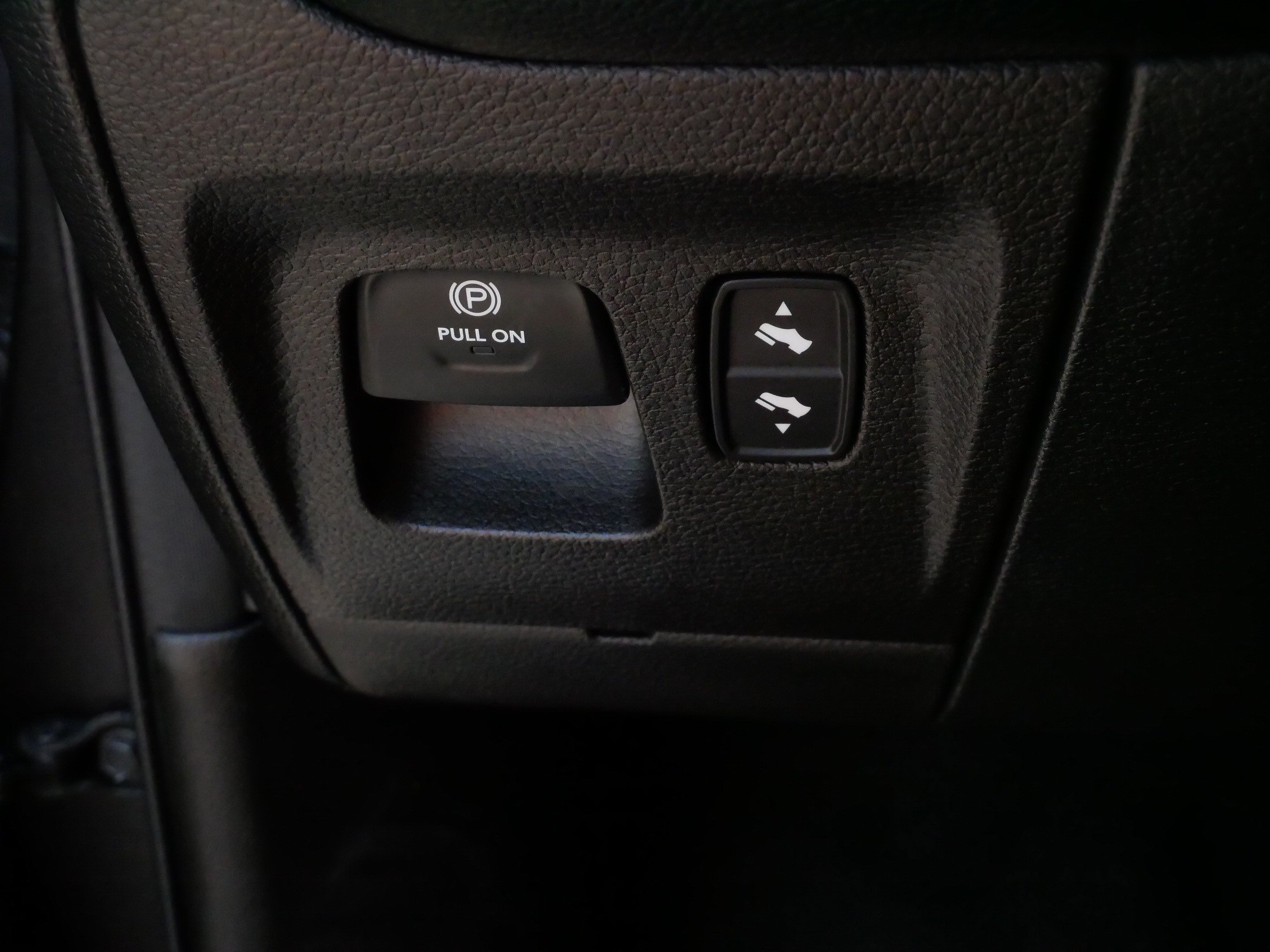 Used 2022 RAM 1500 Laramie AWD/4WD image 28