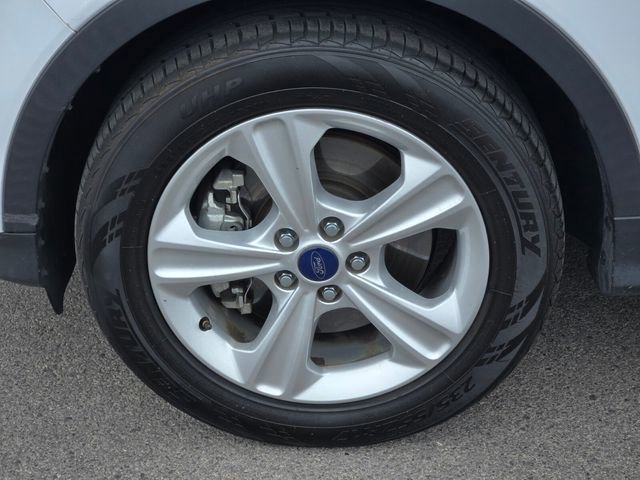 Used 2015 Ford Escape SE FWD image 9