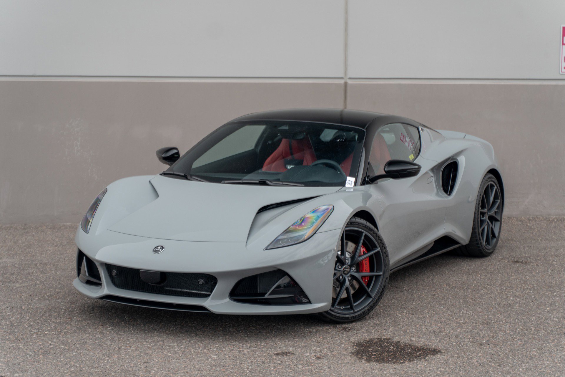 New 2026 Lotus Emira SE image 1