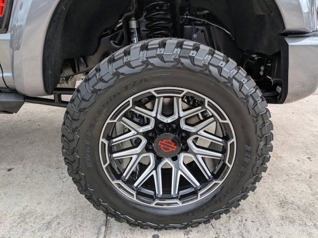 New 2026 Ford F250 Lariat w/ Black Appearance Package image 11