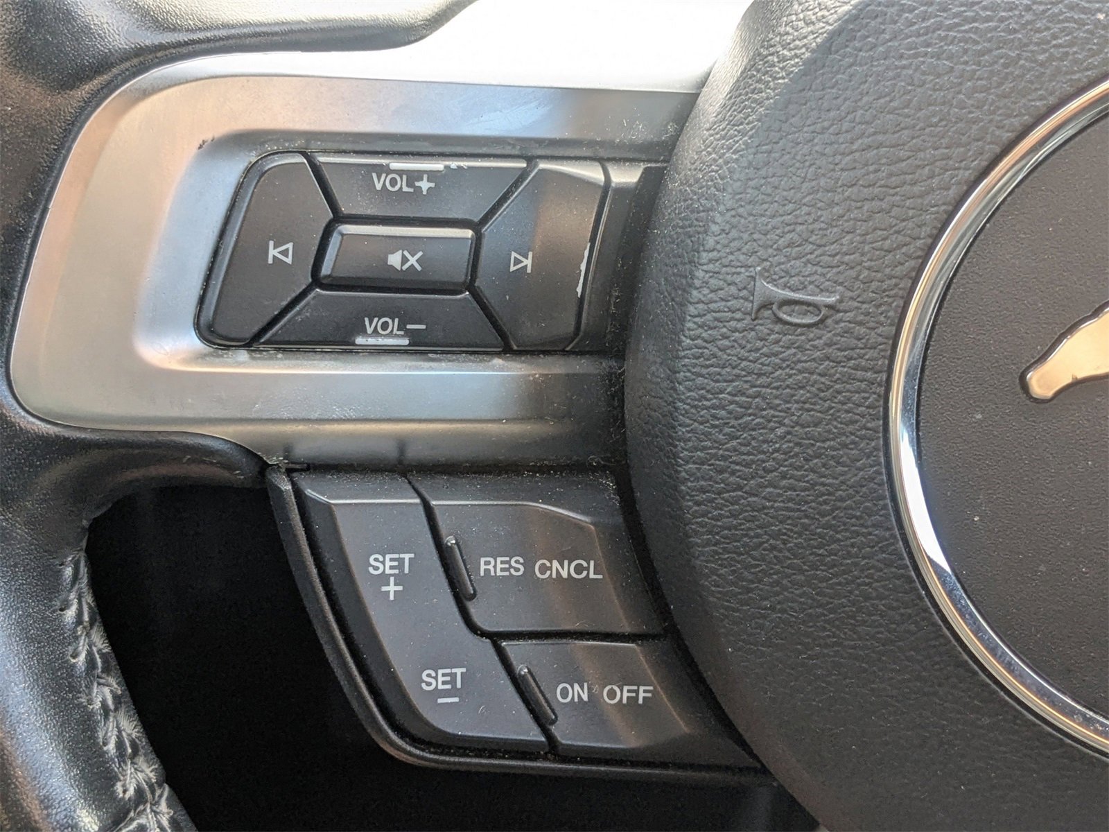 Used 2019 Ford Mustang Premium image 21