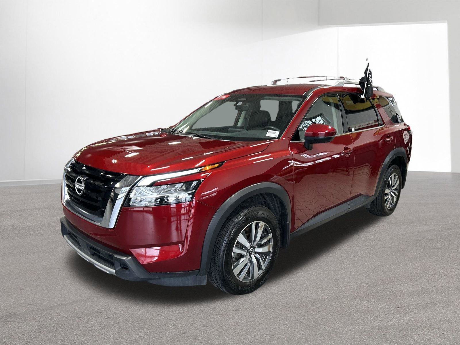 Certified 2024 Nissan Pathfinder SL AWD/4WD image 32