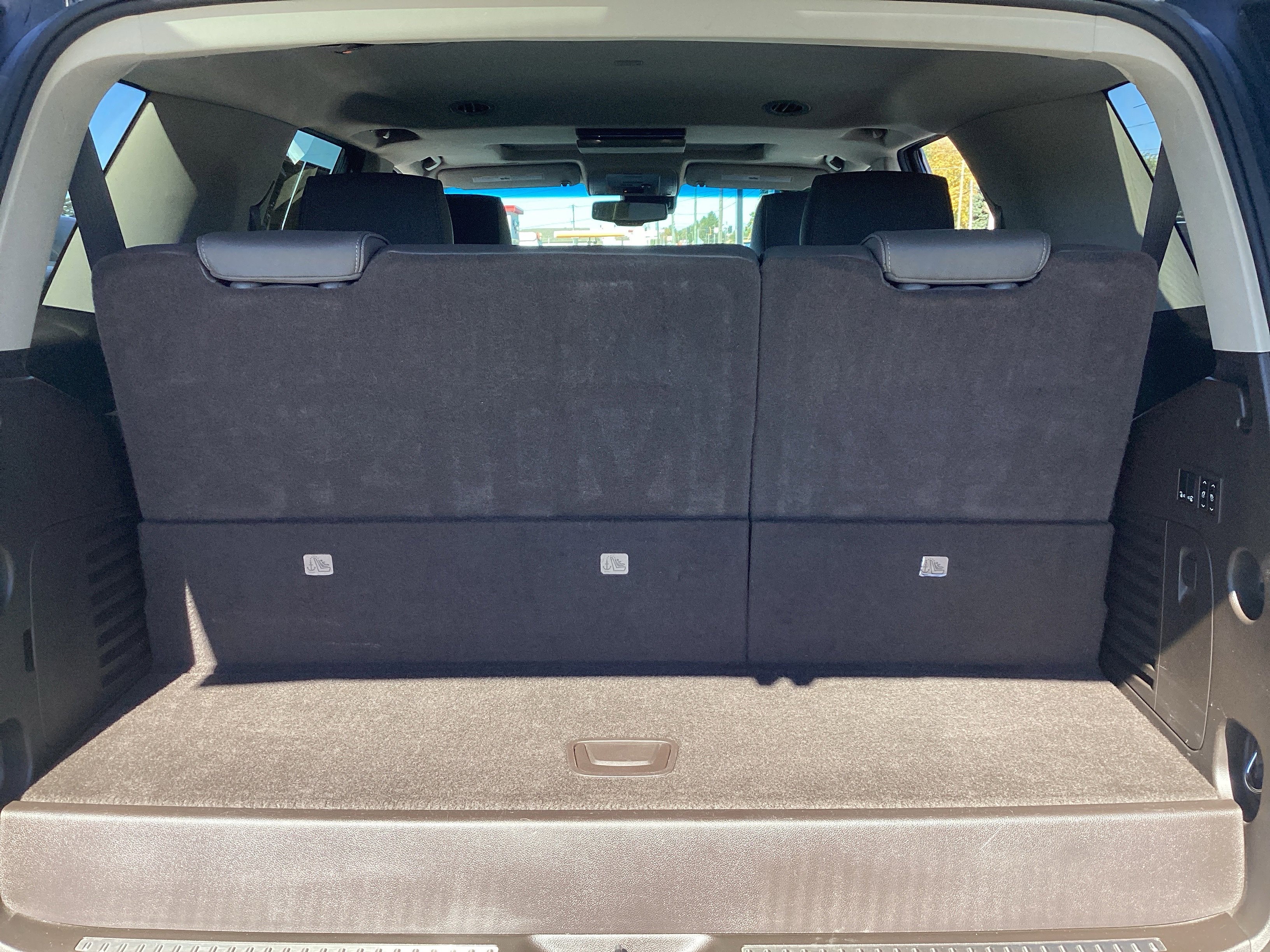 Used 2018 GMC Yukon Denali w/ Open Road Package image 37