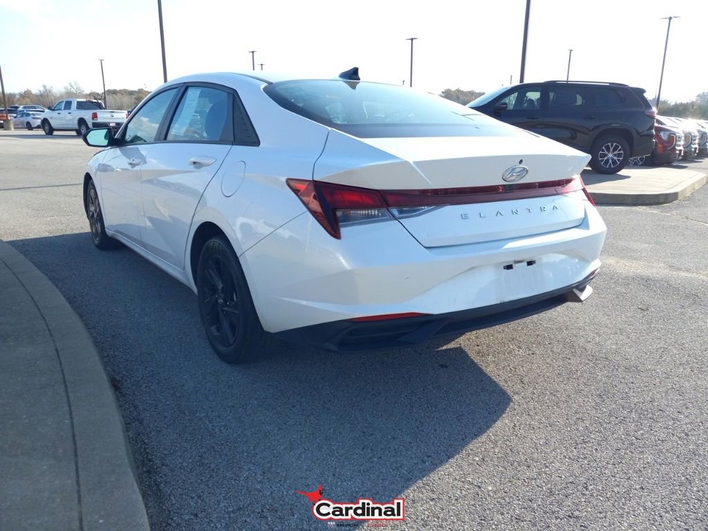 Used 2022 Hyundai Elantra SEL w/ Convenience Package image 9
