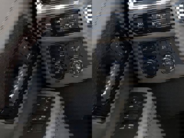 New 2026 GMC Yukon XL Denali w/ Sun & Power Step Package image 22